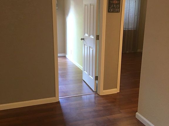 5th image of 2423 T St APT 02