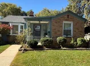 524 Lavoie Ave, Elgin, IL 60120