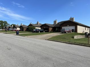 3650-3862 W Sylvania St #3809-3817, Springfield, MO 65807