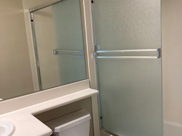 2nd full Bathroom with shower over tub
