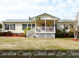 162 Sandalwood Ct, Lexington, NC 27295