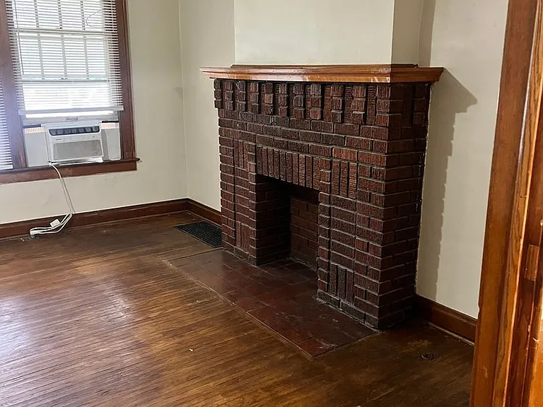EBP 2902-2904 High — Photo 1