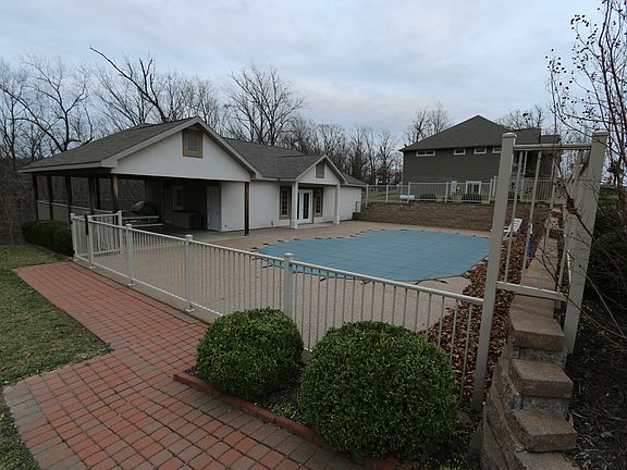 Community Pool & Club House