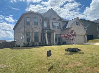 570 Birkdale Dr, Fairburn, GA 30213