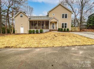 3072 Point Clear Dr, Tega Cay, SC 29708