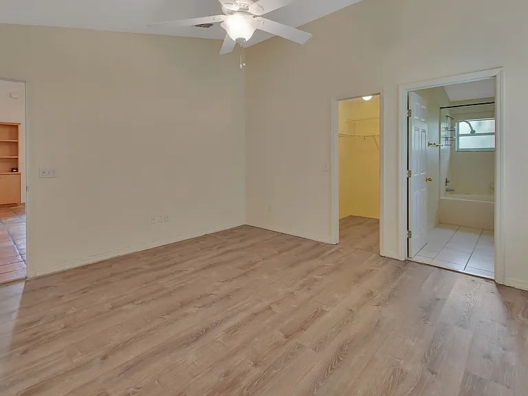 1110 Plover Pl — Photo 9