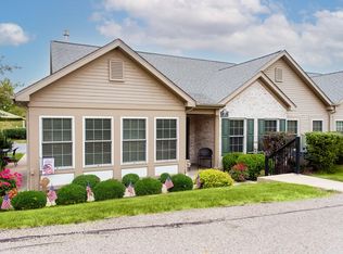 1074 Feltham Ln, Cranberry Township, PA 16066