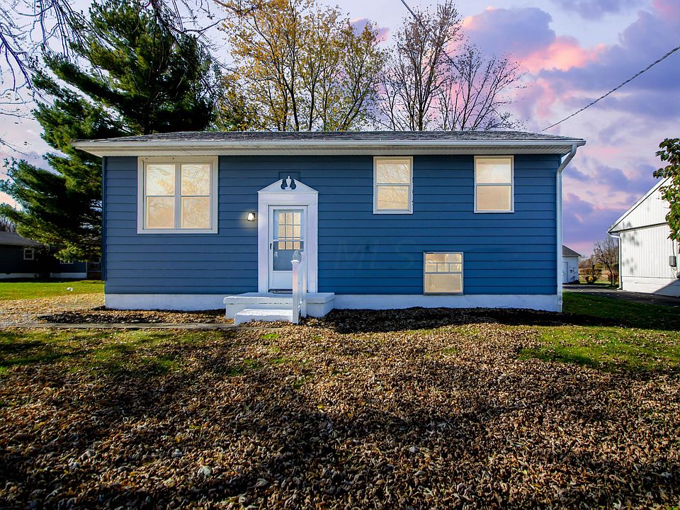 1st image of 2615 Mercer Dr