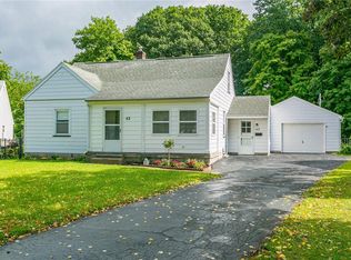 42 Vista Dr, Rochester, NY 14615