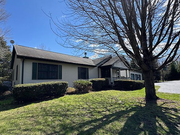 3rd image of 10293 Getz Rd