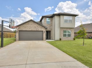 26475 Foxen Dr, Claremore, OK 74019