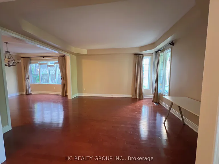 73 Burndenford Cres — Photo 5