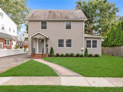 62 Bar Beach Road, Port Washington, NY, 11050