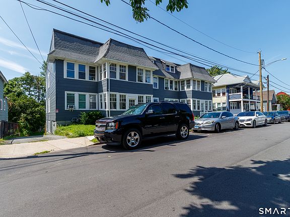 3rd image of 82 Maple Avenue