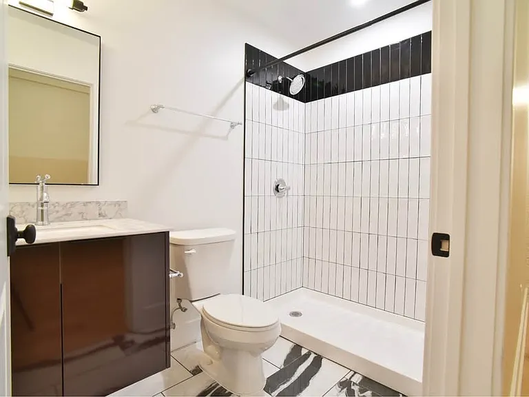 30 W Broad St #406 — Photo 14