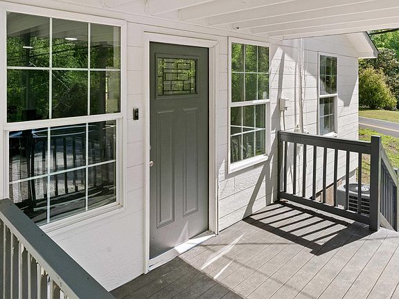 3rd image of 3530 Shady Grove Rd