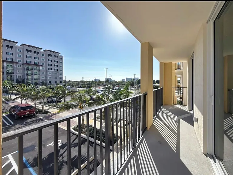 11239 NW 4th Ter #610 — Photo 14