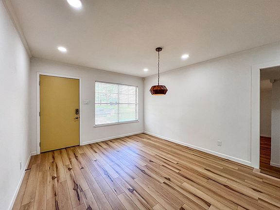 5th image of 2075 Kuehler Ave
