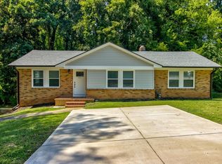 102 Forest Lane Dr, Gaffney, SC 29340