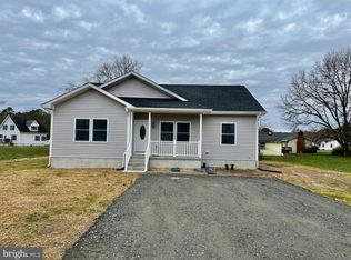 826 S Glebe Rd, Montross, VA 22520