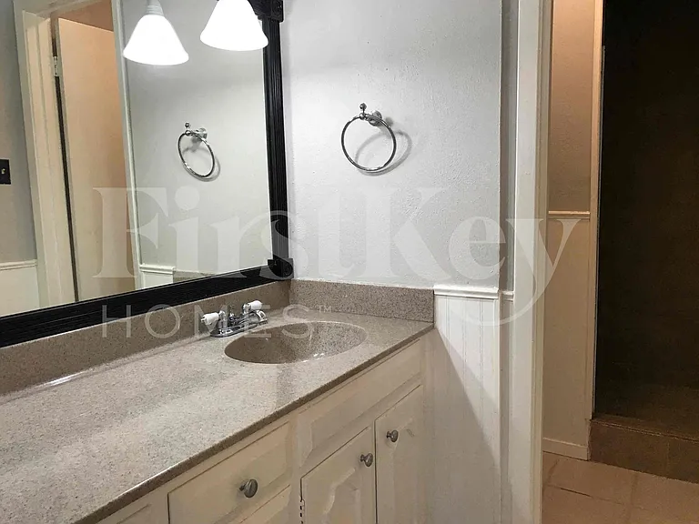 2710 Peachtree Ln — Photo 51
