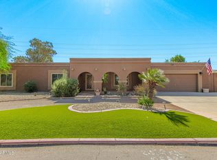 5241 W Whispering Wind Dr, Glendale, AZ 85310