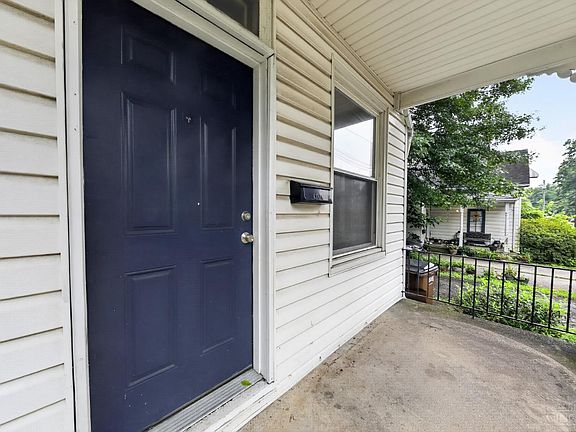 5th image of 7412 Elizabeth St
