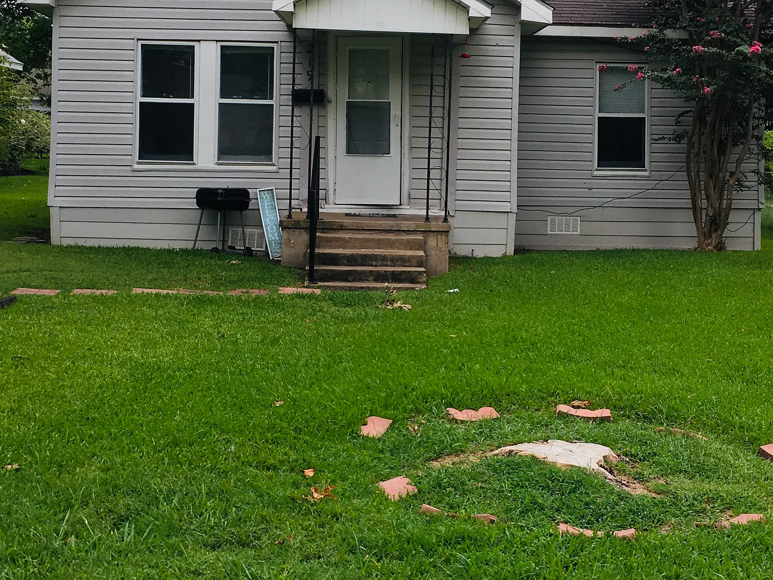 3 bed, 1008 sqft, $1,200 — Photo 1