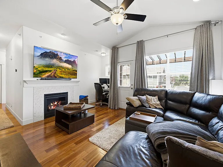 5851 Dripping Rock Ln #B201 — Photo 4