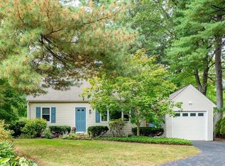 5 Crest Rd, Natick, MA 01760
