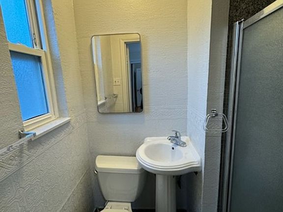 3rd image of 249 Duboce Ave #3
