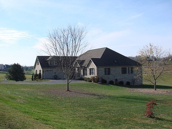 3rd image of 24075 Berry Creek Dr