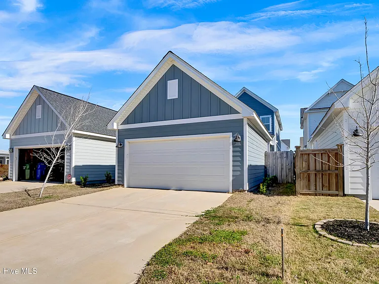 812 Edgerton Dr — Photo 28