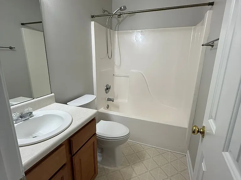 604 Gibson Forest Dr — Photo 7