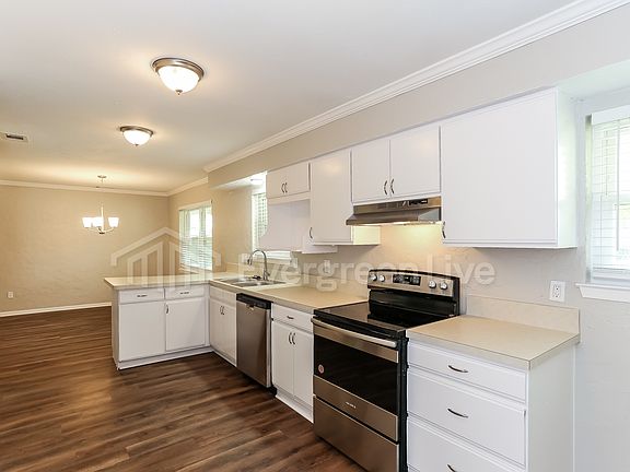 5th image of 2328 Catalina Dr
