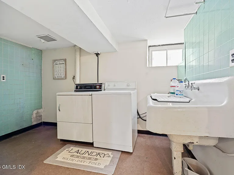 23 Thornhill Rd #1 — Photo 16