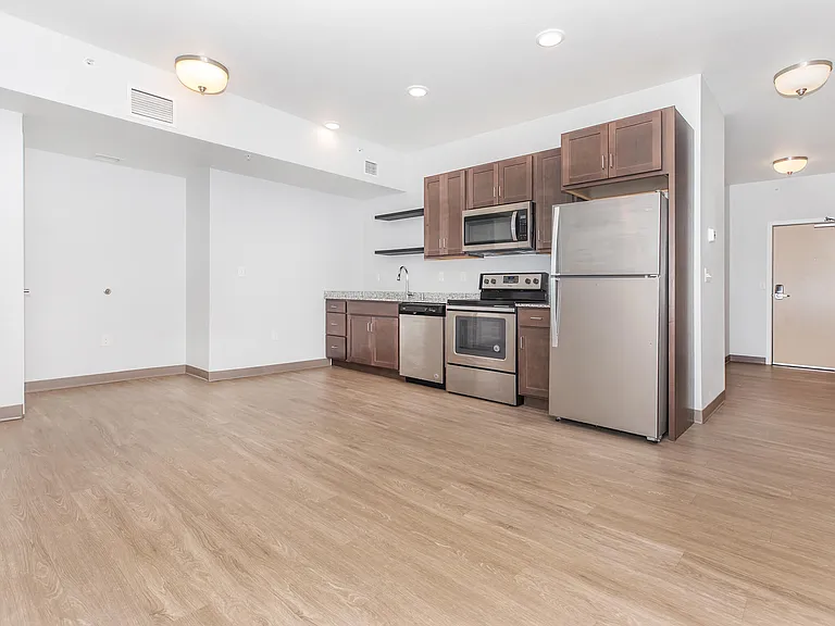 511 3rd Ave SW #334 — Photo 1