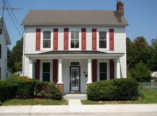29 E Pine St, Mount Holly Springs, PA 17065