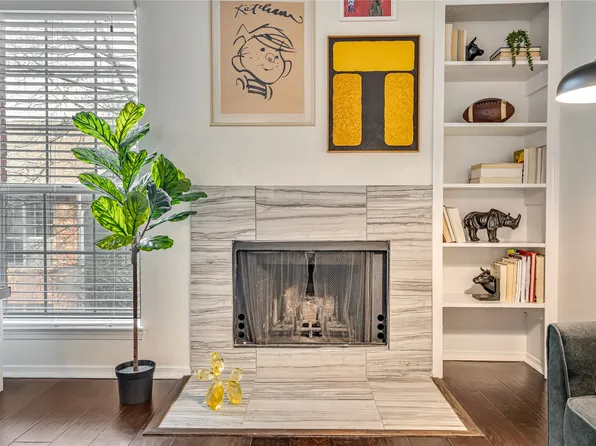 18333 Roehampton Dr APT 821, Dallas, TX 75252