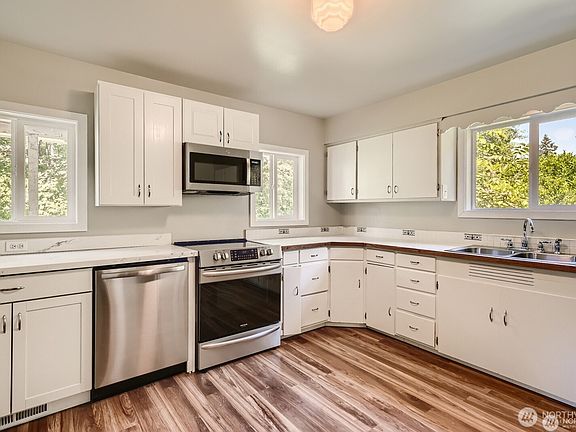 5th image of 600 Wildwood Boulevard SW