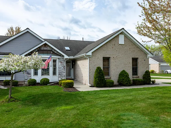 7399 Green Meadow Ln, Canton, MI 48187