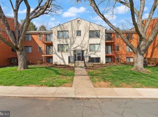 125 Driveway Clubhouse K, Leesburg, VA