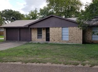 1 Cliffside Cir, Belton, TX 76513