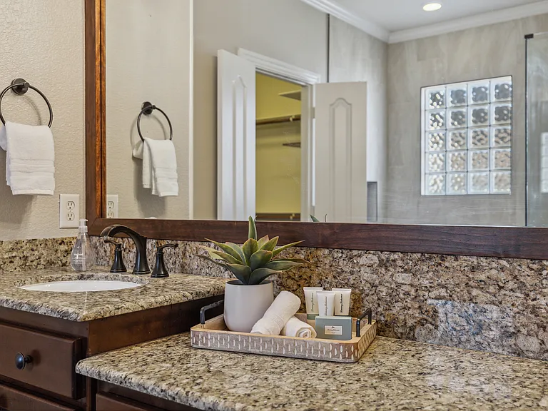 3312 Sycamore Dr — Photo 19