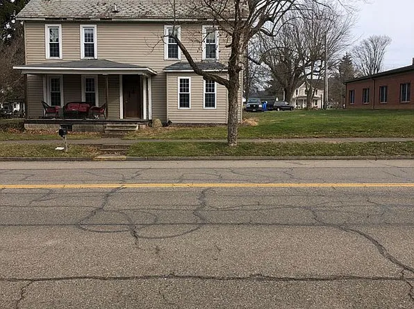 1006 Main St, Dresden, OH 43821