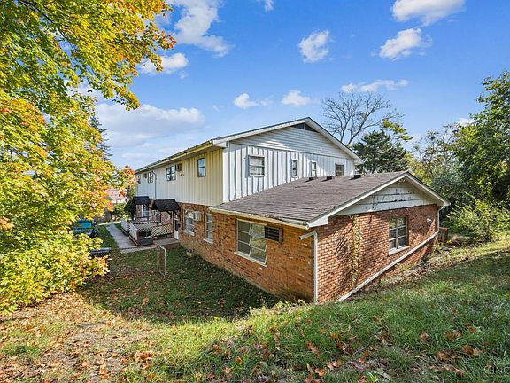 2nd image of 1654 Atson Ln