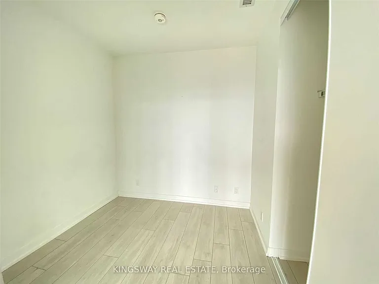 898 Portage Pkwy #Penthouse 05 — Photo 15