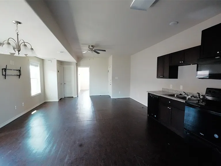 2910 Town Square Ave #2502 — Photo 2