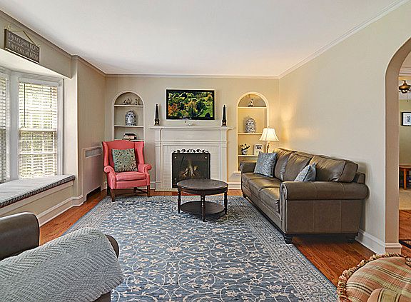 3rd image of 210 S Edgewood Ave