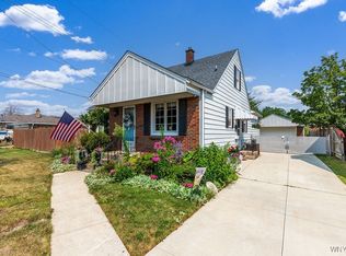 8 Ruth Dr, Cheektowaga, NY 14225